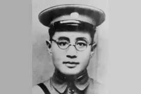 陈毅的三野实力强于刘帅的二野，十大元帅中，刘帅为何排陈帅前？图片