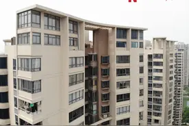32层楼顶又加盖2层！福州琴亭湖畔小区居民心慌了图片
