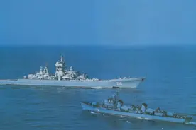俄罗斯2万吨巨舰将拆，俄网友：卖给中国？中国网友：今非昔比了图片