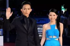 邓紫棋——等你的这九年，我的青春喂了狗图片