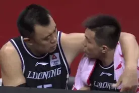 辽宁男篮疑似内讧，韩德君与郭艾伦争吵曝光，或成冲冠定时炸弹？图片