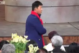 秀秀文娱：孙涛小品《演戏给你看》讲述村主任整天弄虚作假图片