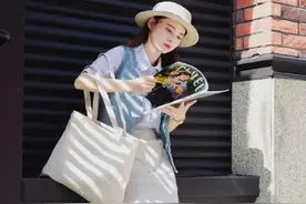 衬衫+半裙＝小个子初秋最佳穿搭！显高又气质，还很浪漫图片
