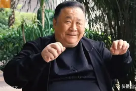 戏如人生！72岁戏骨因“周伯通”爆红，晚年丧妻子女疏远太凄凉图片