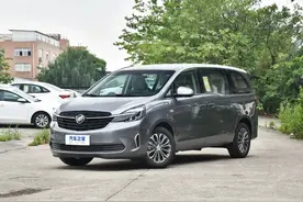 家用“埃尔法”！别克GL8轴距超3米，空间还贼大图片