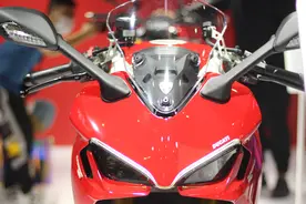 杜卡迪SuperSport 950S现身重庆摩博会 国内售价正式公布15.8w起图片