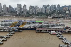 长江被称为“水上特斯拉”游轮昨日首航，“美维凯悦”首发朝天门图片