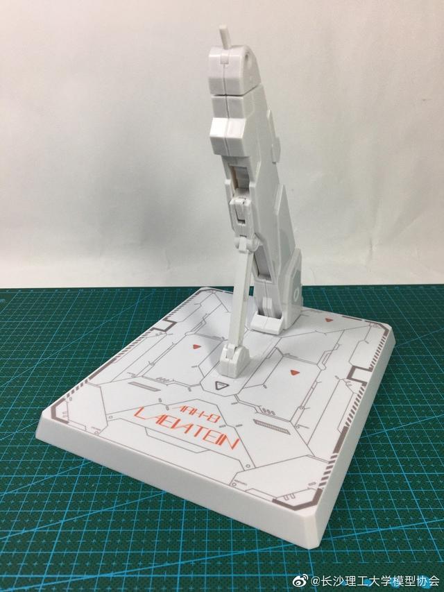 宅客模玩原创测评：青岛社 1/48 烈焰魔剑 测评（素组+展示部分）