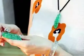 戴着翡翠，最好不要去这4个地方，要不然麻烦就大了图片