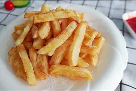为什么你炸的薯条口感不酥脆？技巧都在这，蘸上番茄酱吃更过瘾图片
