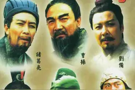 华容道背后的精心算计，别说关羽了，就是张飞去了也得放曹操过去图片