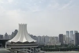 广西蒲庙生榨粉，3两粉卖8块一碗，很多人排队吃，把分店开到南宁图片
