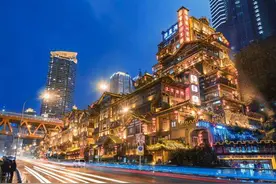 重庆版的“千与千寻汤屋”？我叫洪崖洞！图片