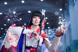 漫展神COS出没，别看这些小学生年龄不大，COS质量真是高图片