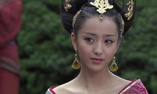 一代艳后的传奇人生:出身凄凉的赵飞燕,如何一步登天,飞上龙床(赵飞燕