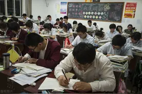 高考试题泄露，5G基站背锅？图片