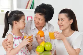 血瘀则生斑，如何将它“搞”走？中医4个方法可解，在家就能做图片
