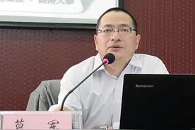 江苏高考数学有多难？葛军老师出难题被学生埋怨，被称“数学帝”图片