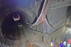 地铁5号线彭司区间矿山段双线贯通，顺利下穿黄鹤楼、京广线图片