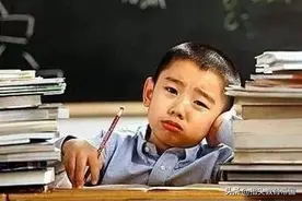 网课真坑！二年级数学孩子错题多，家长也懵圈，老师整理错题集图片