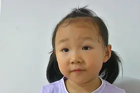 未来可期！江西5岁女童每天练球，乒乓球技惊艳全网图片