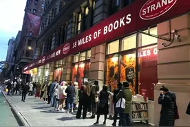 纽约最后的百年书店面临倒闭，流浪汉和偷书贼回来拯救这里图片