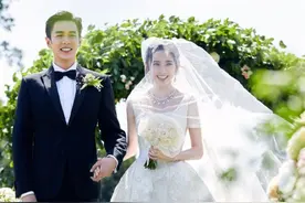 女星婚礼上的手捧花，高圆圆球形芍药花，唐嫣水滴式粉蔷薇图片