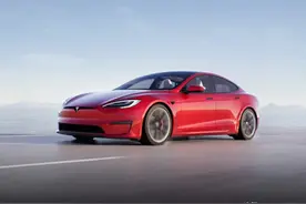 前排360度旋转座椅/取消换挡杆！特斯拉真敢玩图片