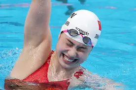 第13金！张雨霏全程碾压获女子200米蝶泳冠军 刷新奥运会纪录图片