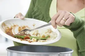 剩饭剩菜吃多了会怎样？剩饭剩菜的危害你知道多少？图片