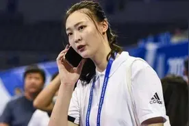 前女排队长惠若琪，与1米85博士丈夫很相爱，至今未孕有苦衷图片