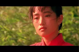 这是获奖数最多的国产电影，也是张艺谋出道即巅峰之作《红高梁》图片
