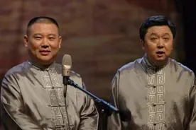 郭德纲探班遇曲协主席，俩人拥抱寒暄似老友，却刻意避嫌于谦老婆图片