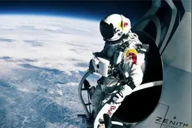 8年前，那个从3.9万米高空一跃而下，坠回地球的人，结果怎样了？图片