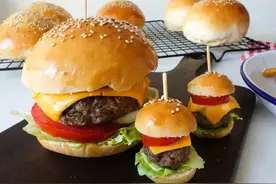 食谱：在家做的汉堡包，简单易学，美味其实就是这么简单图片