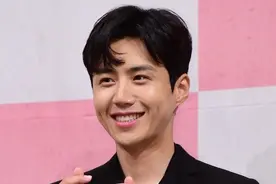 私生活惹争议，韩国明星金宣虎 Kim Seon Ho（金善浩）公开道歉图片