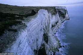 英吉利海峡的特色地质——白崖，世界上最奇妙的自然景观之一图片