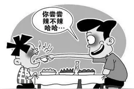 孩子从小喝酒锻炼酒量？荒唐图片