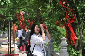 【绿色沁源】五一小长假，灵空山风景区游人如织图片