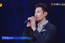 满江：他是生错了时代，还是长错了容貌，枉费了一副好嗓子？图片