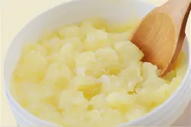 吃蜂王浆有点辣嗓子，蜂王浆有点辣还有点酸是怎么回事？图片