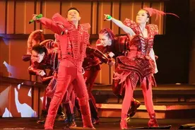 从一票难求到卖力商演尴尬无人识，凤凰传奇怎么了图片