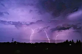 湖南有个村子经常遭遇雷击，专家看过地形后，倒吸一口冷气图片