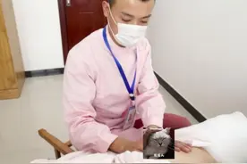 男催乳师成“香饽饽”，90后产妇偷偷体验，坦言感觉“不对”图片