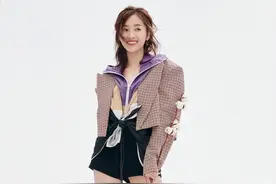 吴宣仪参加偶像运动会，手拿接力棒跑起来太飒了图片