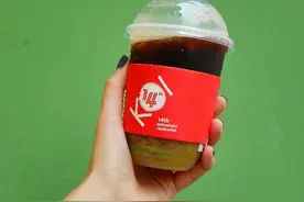 可乐和奶茶结合能擦出什么样的火花呢?图片