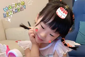 52岁伊能静为4岁女儿庆生，米粒正脸首曝光！网友：颜值逆袭图片