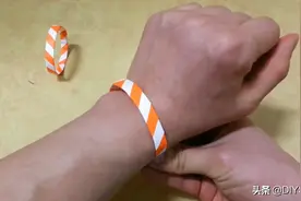 手工小课堂，带你学习如何折纸简单的手镯！图片