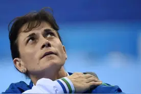 8届奥运会上留名，为儿子“叛国”，为祖国“归来”，46岁正年轻图片