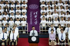我上了清华才发现，同学们考进来都不是靠努力，他们就是聪明图片